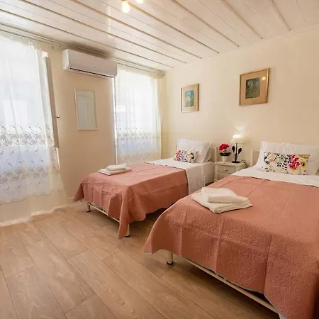 Spianada Collection Of & By Konnect * Corfu (city)